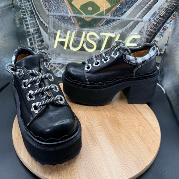 John Fluevog Shoes - JOHN FLUEVOG FIZZY FLOWERY Y2K KAWAII GOTH GRUNGE PUNK PLATFORM WOMEN Sz 6 SHOES